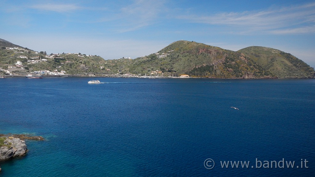 DSCN8688.JPG - Monte Rosa e Monte Mazzuni visti dal Castello di Lipari